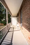 Grant - A Tranquil One Bedroom Steps from River
