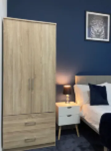 Central Doncaster 1BED 1BATH Pent-Apartment