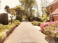 Cozy vacation apartment with a view of the countryside Hotel a Detern