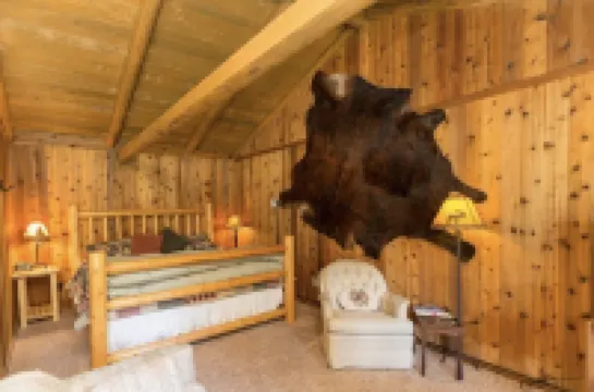 Coal Creek Mountain LodgePREMIER mountain lodge with beautiful scenic views!