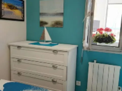 IMPREGNABLE VIEW ON THE PORT OF PLAISANCE - SEA 50 M Hotels in Frontignan