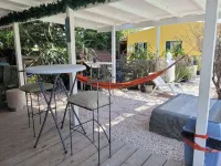 Cozy aptm 5 min from the beach