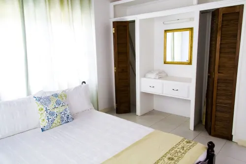 All the Comforts of Home together with Nature's Therapeutic Sights and Sounds Hotels in Brighton