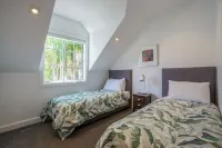 Butterfly Cottage - Russell Cottages Collection Hotels in Russell