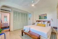 R Villa - Walk to Steps Beach with POOL, Ocean View & BOCCE Court