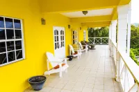 All the Comforts of Home together with Nature's Therapeutic Sights and Sounds Hotels in Brighton