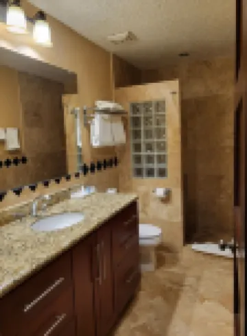 Infinity Bay, Beautiful Pool Front, Ground Floor,  Condo!