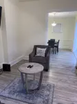 Super cute 3 bedroom remodeled townhouse near downtown Wilmington