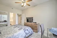 067439 2 Br Golf Resort Condo ~ 6 Mi to Polo Club! - Wifi