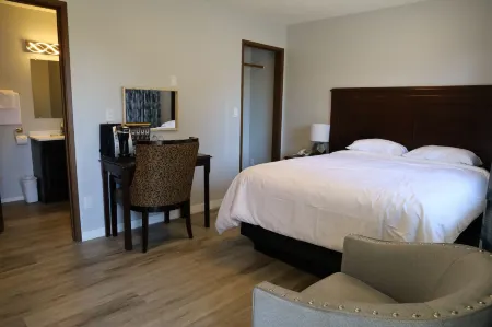 Skylite Motel Отели в г. Nanaimo E