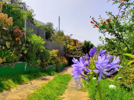 House dating from 1760, Built in archilla stone and Tea wood