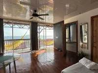 Cozy Top Suite. Ocean View. Pool Access. Taboga Island Hotels in Taboga
