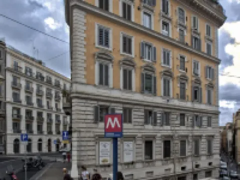 Tourist House B&B Hotels near Arch of Constantine
