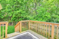 Family Home w/ Ping-pong & Fire Pit in Lexington - homestay