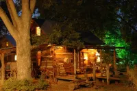 Pecan Grove Cottages Hotels in Martin