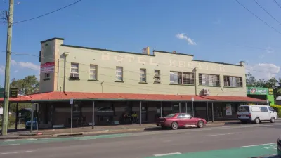 Hotel Kerwick Hotels in Springfield Central