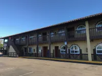 Hacienda Motel Hotel a Escondido