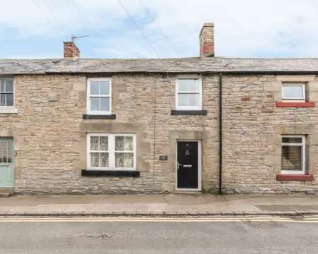 Fisherman's Cottage Hotels in Seahouses
