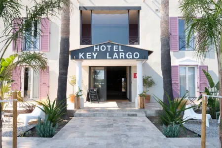 Key Largo Отели в г. Бандоль
