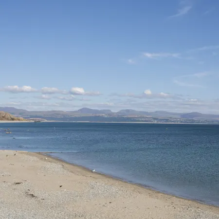 Dinlle