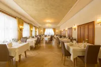 Hotel Weisses Lamm Hotels in Prags