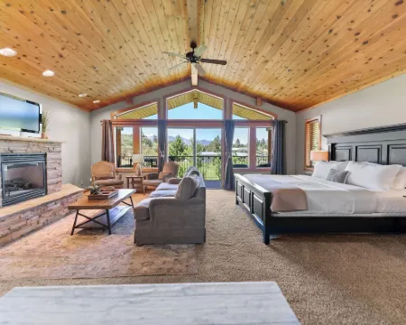 Mt Gardner Inn Hotels in Winthrop