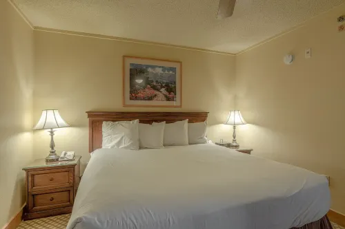 Grand Lodge Condo in the Heart of Mt Cb 1 Bedroom Condo - No Cleaning Fee! by RedAwning Hotels in Mount Crested Butte
