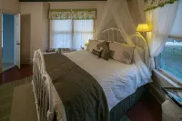 Taylor House Inn - 4-stjärniga