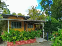 Las Catalinas Coronado Hotel a 