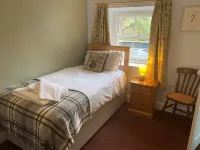 The Elks Head Inn Hotel di 