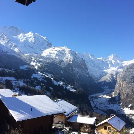 Hotel Bellevue - Traditional Swiss Hideaway