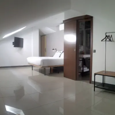 The Lights City Rooms Отели рядом с достопримечательностью «Эсте»