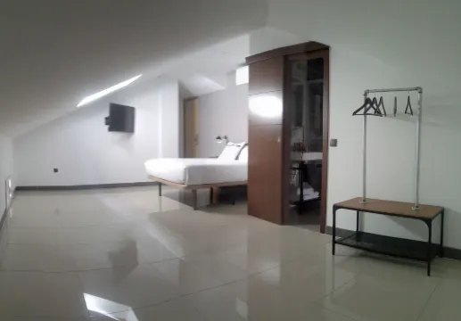 The Lights City Rooms