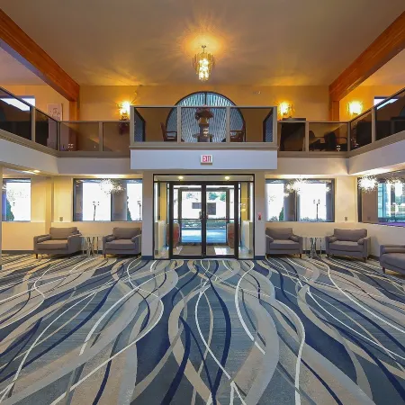 Grand Marquis Waterpark Hotel & Suites