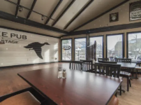 ザ ドレーク イン キャンモアのホテル