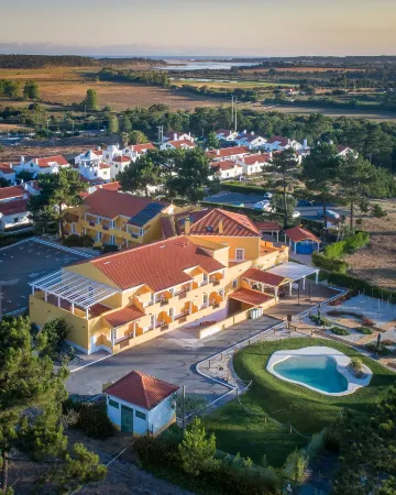 Hotel Rural Monte da Leziria Отели рядом с достопримечательностью «Badoca Safari Park»
