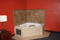 Executive Inn and Suites Wichita Falls - Hot Tub
