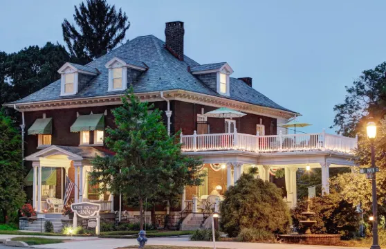 老廣場旅店民宿