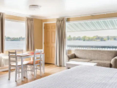 Capt. Thomson's Resort Hotels in Jefferson County