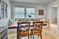 Charming Cave City Vacation Rental w/ Fire Pit! Hôtels à : Cave City