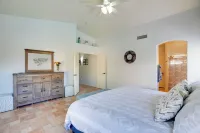 3 Mi to Surprise Stadium! Retreat w/ Putting Green - Kitchens