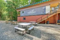Unique Container Studio w/ Deck & Fire Pit! - Apartments