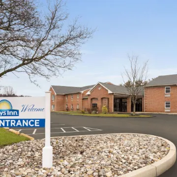 Days Inn & Suites by Wyndham Lancaster Amish Country Отели в г. Ланкастер