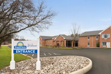 Days Inn & Suites by Wyndham Lancaster Amish Country Отели в г. Миллерсвилл
