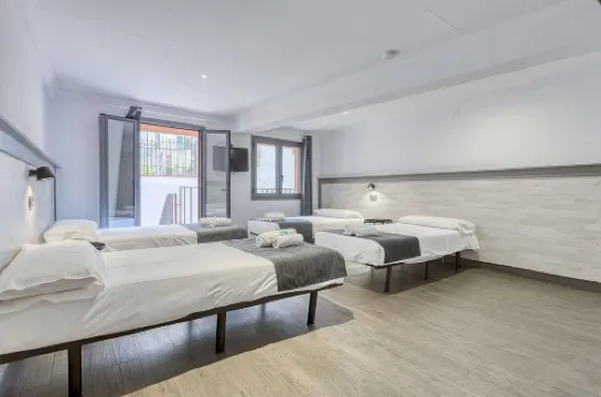 Hostal Bedmates