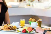 Hostal Neptuno - breakfast