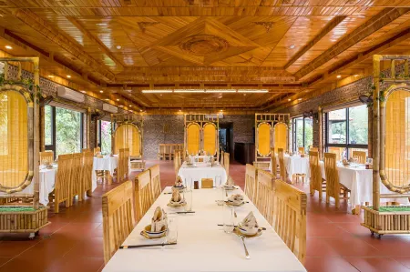 Memorina Ninh Binh Resort Отели в г. Gia Phuong