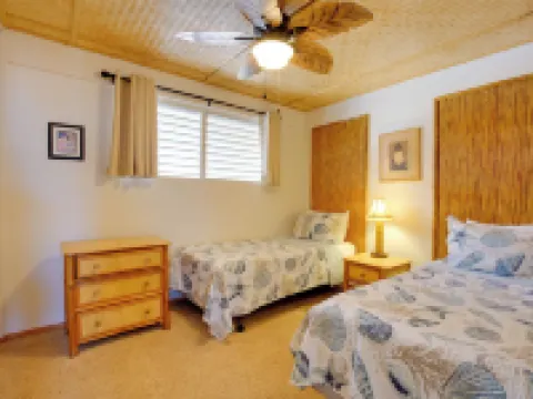 Kailua-Kona Condo Steps to Beach and Downtown! Hotels in Kailua-Kona