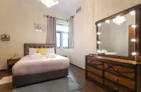 Elite LUX Holiday Homes - Serene 1BR Apartment Near Metro, Al Furjan, Dubai Hotels in Discovery Gardens