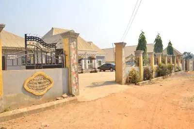 Empire Hotel Gardens Hôtels à : 